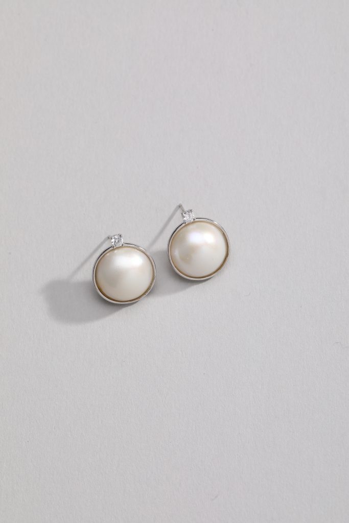 Round Pearl Stud Earrings