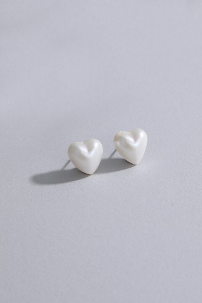 Saltwater Mabe Pearl Heart Stud Earrings